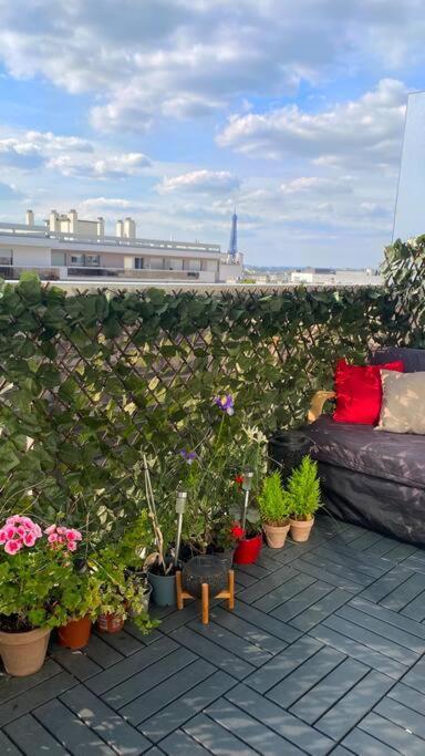 Nice Loft With Romantic View Over The Eiffel Tower Paris Exterior photo